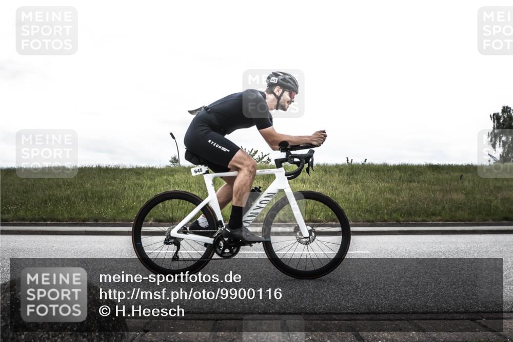 21.06.2026 - 29. Vierlanden-Triathlon H.Heesch http://msf.ph/oto/9900116 21.06.2026 11:59:18 Radfahren 97, 645, 654, 735, 845 meine-sportfotos.de
