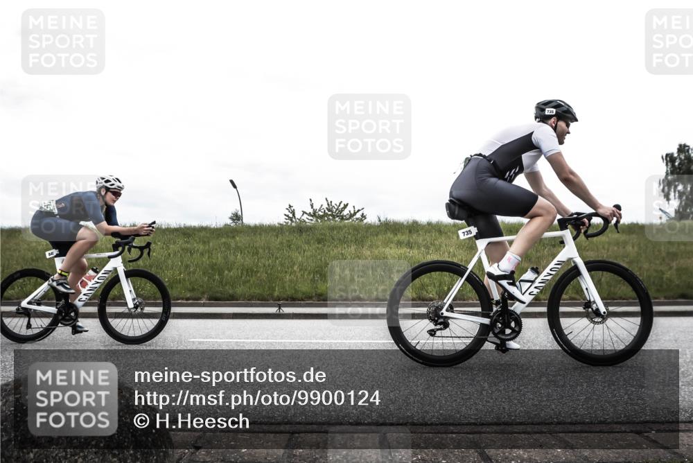 21.06.2026 - 29. Vierlanden-Triathlon H.Heesch http://msf.ph/oto/9900124 21.06.2026 11:59:24 Radfahren 271, 645, 735, 845 meine-sportfotos.de