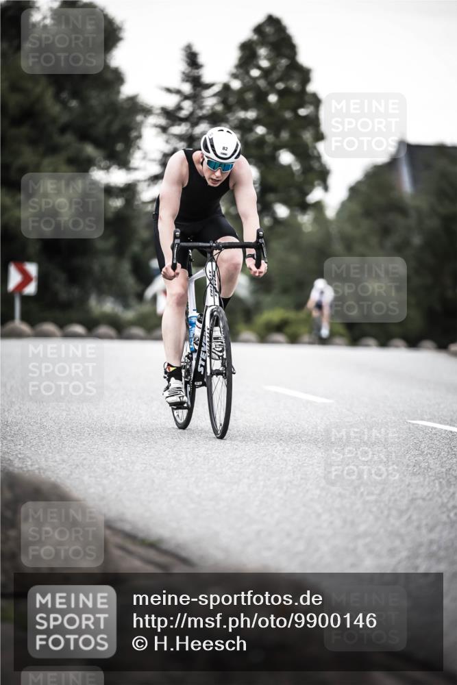 21.06.2026 - 29. Vierlanden-Triathlon H.Heesch http://msf.ph/oto/9900146 21.06.2026 10:08:40 Radfahren 82, 212, 277, 358 meine-sportfotos.de