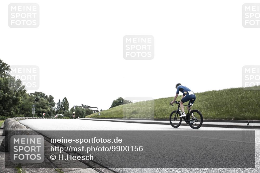 21.06.2026 - 29. Vierlanden-Triathlon H.Heesch http://msf.ph/oto/9900156 21.06.2026 12:46:55 Radfahren 894 meine-sportfotos.de