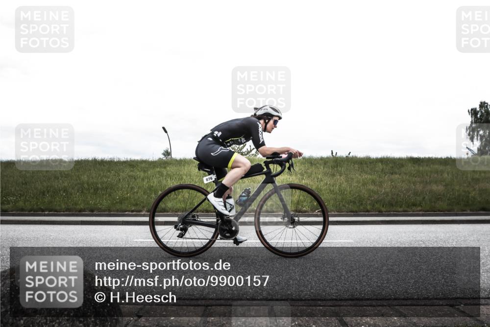21.06.2026 - 29. Vierlanden-Triathlon H.Heesch http://msf.ph/oto/9900157 21.06.2026 12:00:25 Radfahren 295, 788, 876 meine-sportfotos.de