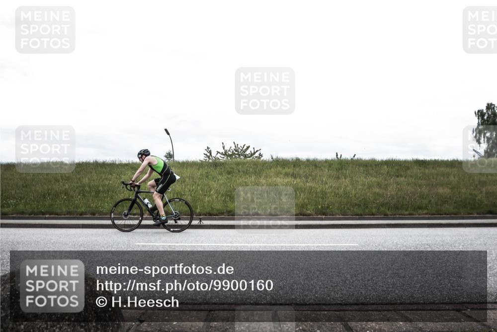 21.06.2026 - 29. Vierlanden-Triathlon H.Heesch http://msf.ph/oto/9900160 21.06.2026 12:00:29 Radfahren 295, 669, 788, 876, 903 meine-sportfotos.de