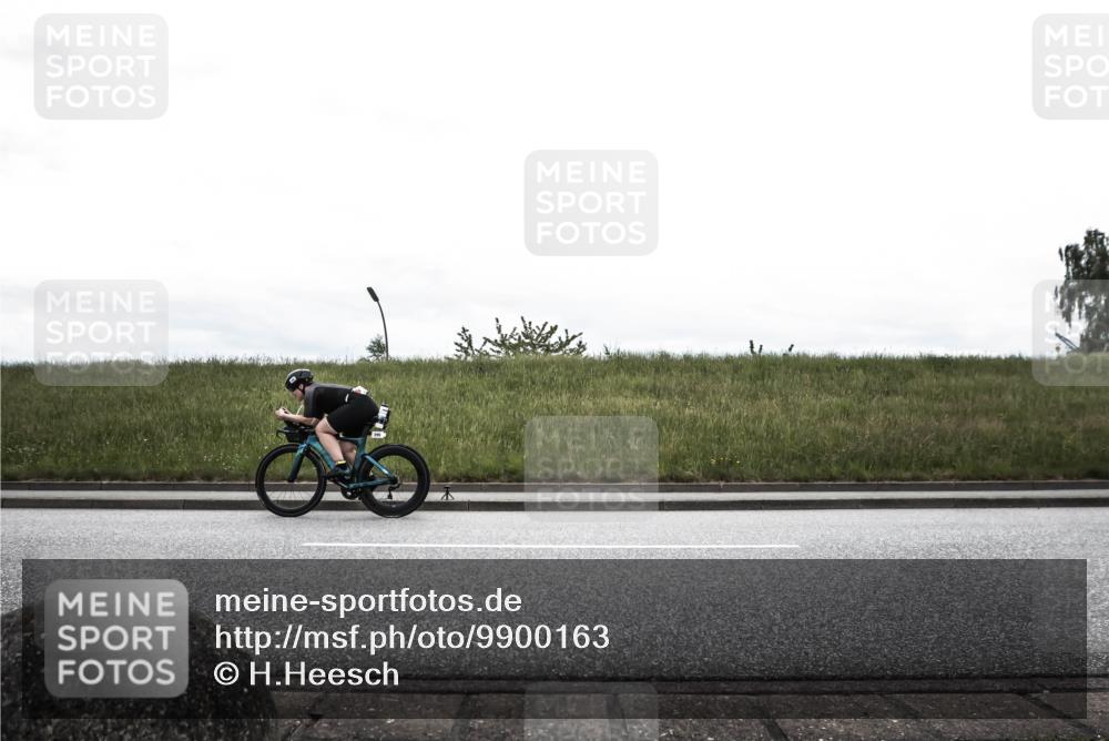 21.06.2026 - 29. Vierlanden-Triathlon H.Heesch http://msf.ph/oto/9900163 21.06.2026 12:00:33 Radfahren 295, 669, 903 meine-sportfotos.de