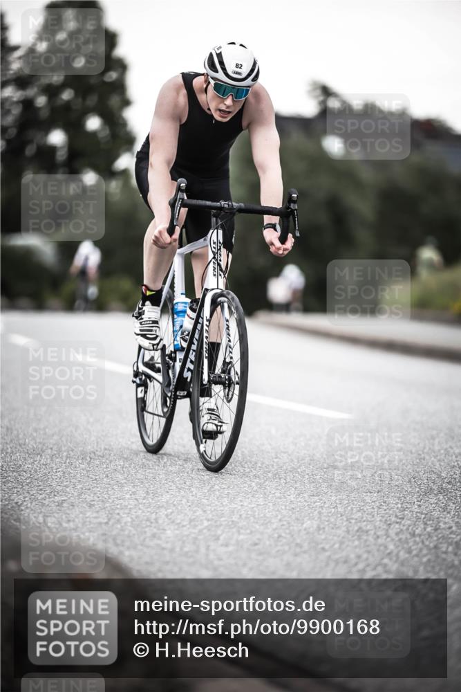 21.06.2026 - 29. Vierlanden-Triathlon H.Heesch http://msf.ph/oto/9900168 21.06.2026 10:08:40 Radfahren 82, 212, 277, 358 meine-sportfotos.de