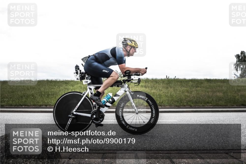 21.06.2026 - 29. Vierlanden-Triathlon H.Heesch http://msf.ph/oto/9900179 21.06.2026 12:00:51 Radfahren 237, 795 meine-sportfotos.de