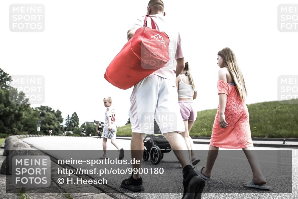 21.06.2026 - 29. Vierlanden-Triathlon H.Heesch http://msf.ph/oto/9900180 21.06.2026 12:48:05 Radfahren 895 meine-sportfotos.de