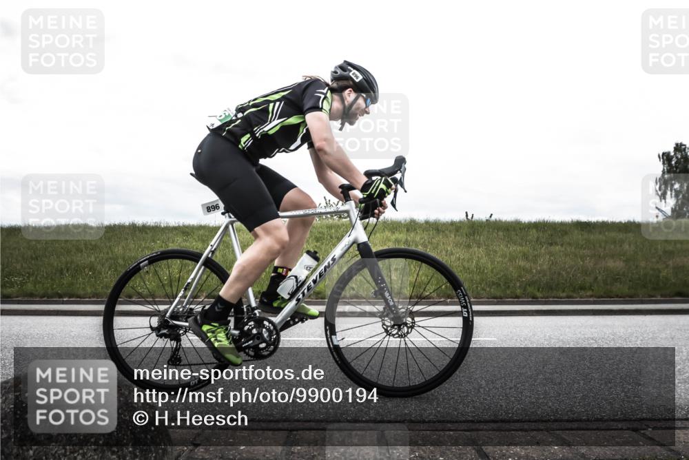 21.06.2026 - 29. Vierlanden-Triathlon H.Heesch http://msf.ph/oto/9900194 21.06.2026 12:01:28 Radfahren 665, 719, 896 meine-sportfotos.de