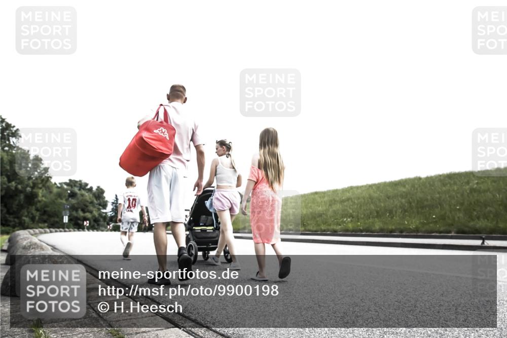 21.06.2026 - 29. Vierlanden-Triathlon H.Heesch http://msf.ph/oto/9900198 21.06.2026 12:48:06 Radfahren 895 meine-sportfotos.de