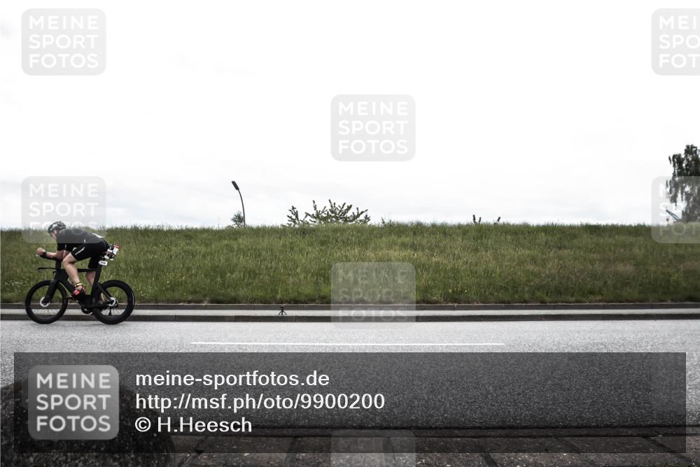 21.06.2026 - 29. Vierlanden-Triathlon H.Heesch http://msf.ph/oto/9900200 21.06.2026 12:01:36 Radfahren 277, 665, 719 meine-sportfotos.de