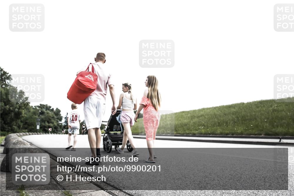 21.06.2026 - 29. Vierlanden-Triathlon H.Heesch http://msf.ph/oto/9900201 21.06.2026 12:48:06 Radfahren 895 meine-sportfotos.de
