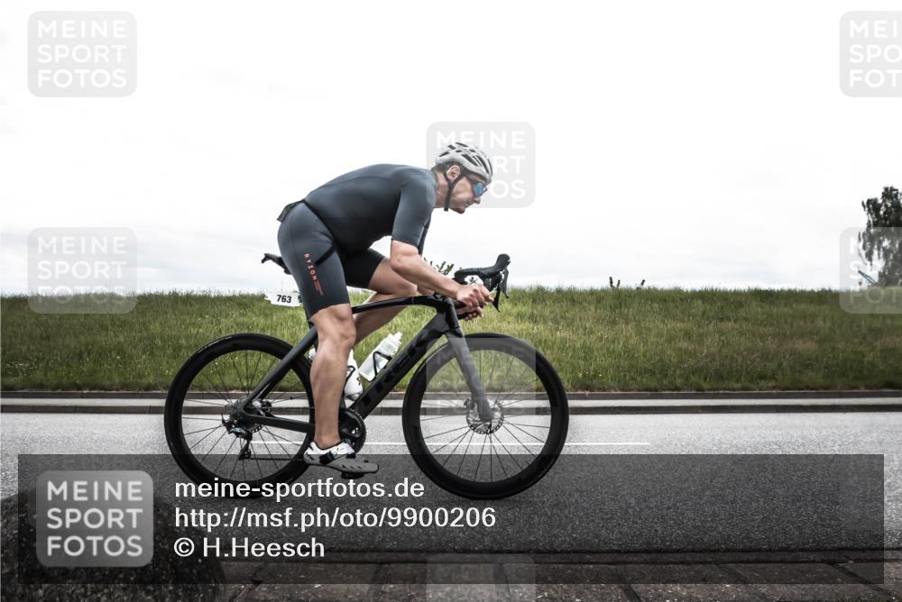 21.06.2026 - 29. Vierlanden-Triathlon H.Heesch http://msf.ph/oto/9900206 21.06.2026 12:01:55 Radfahren 252, 763 meine-sportfotos.de