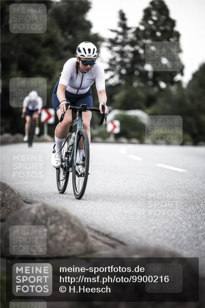 21.06.2026 - 29. Vierlanden-Triathlon H.Heesch http://msf.ph/oto/9900216 21.06.2026 10:08:48 Radfahren 30, 212, 269, 277 meine-sportfotos.de