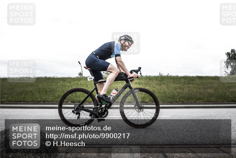 21.06.2026 - 29. Vierlanden-Triathlon H.Heesch http://msf.ph/oto/9900217 21.06.2026 12:02:09 Radfahren 661, 755, 758, 885 meine-sportfotos.de