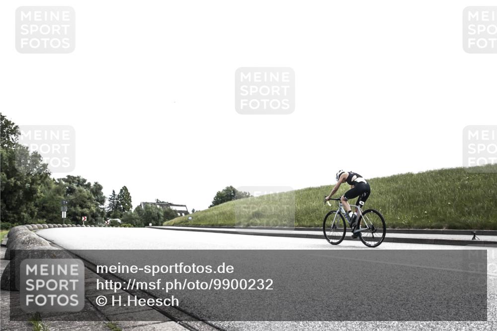 21.06.2026 - 29. Vierlanden-Triathlon H.Heesch http://msf.ph/oto/9900232 21.06.2026 12:50:52 Radfahren  meine-sportfotos.de