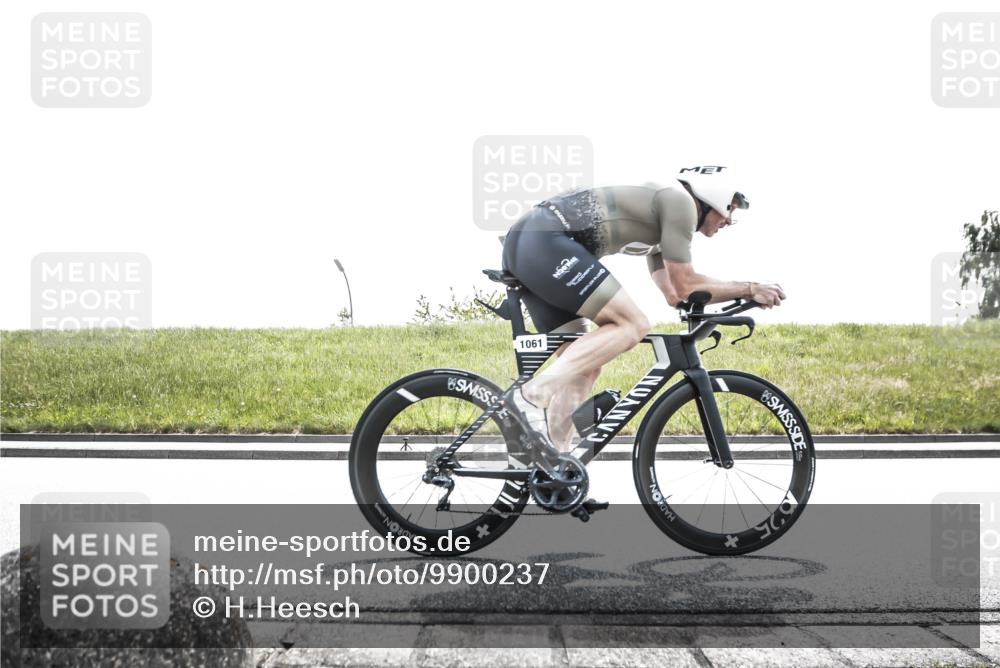 21.06.2026 - 29. Vierlanden-Triathlon H.Heesch http://msf.ph/oto/9900237 21.06.2026 13:05:07 Radfahren 1037, 1061 meine-sportfotos.de