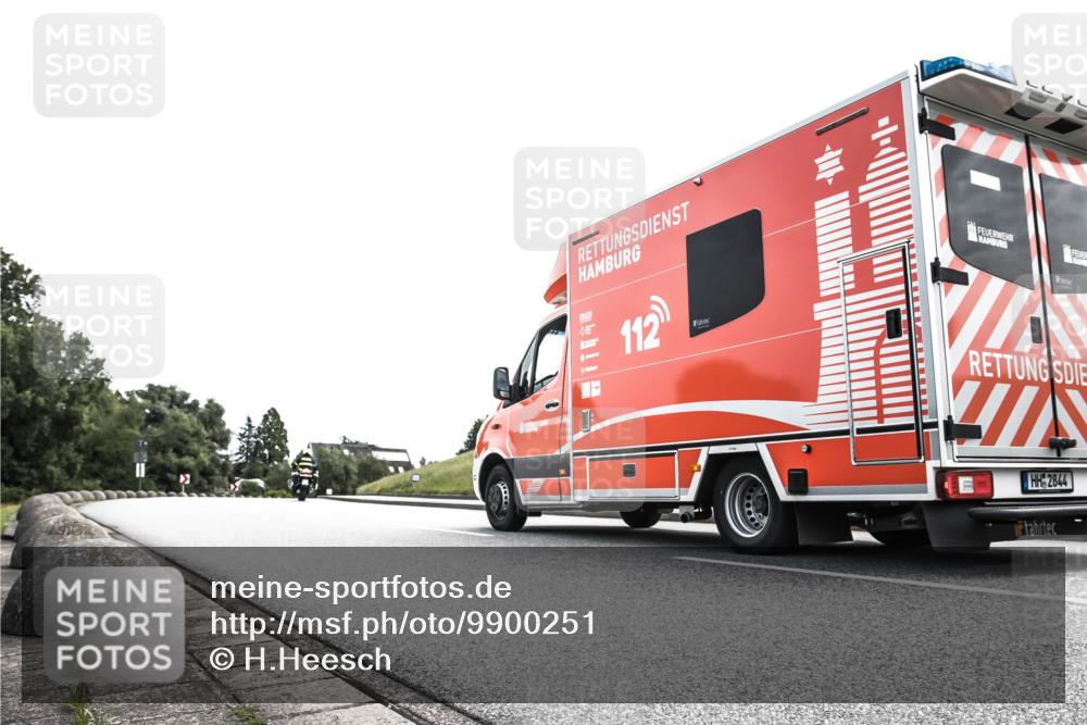 21.06.2026 - 29. Vierlanden-Triathlon H.Heesch http://msf.ph/oto/9900251 21.06.2026 12:51:30 Radfahren  meine-sportfotos.de