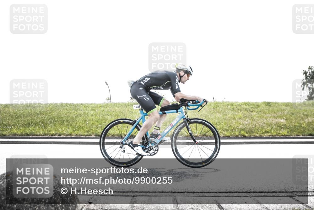 21.06.2026 - 29. Vierlanden-Triathlon H.Heesch http://msf.ph/oto/9900255 21.06.2026 13:05:48 Radfahren 1029, 1034, 1069, 1079 meine-sportfotos.de
