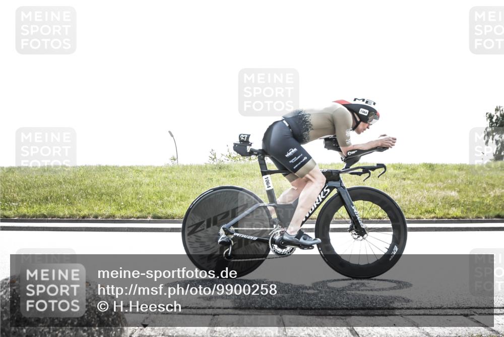 21.06.2026 - 29. Vierlanden-Triathlon H.Heesch http://msf.ph/oto/9900258 21.06.2026 13:05:56 Radfahren 1025, 1058, 1064, 1076, 1079, 1086 meine-sportfotos.de