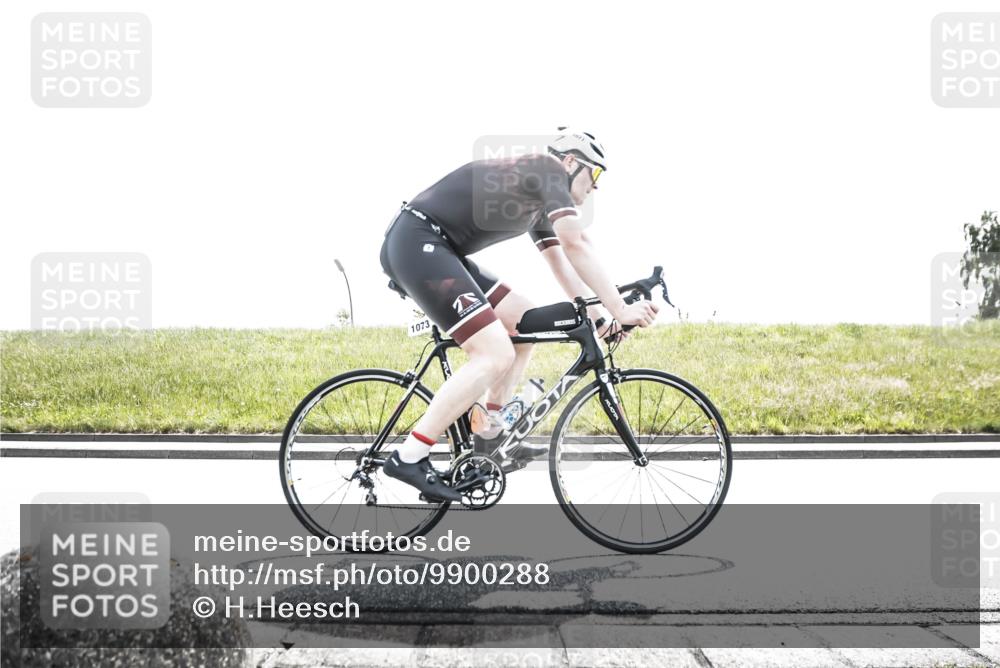 21.06.2026 - 29. Vierlanden-Triathlon H.Heesch http://msf.ph/oto/9900288 21.06.2026 13:08:15 Radfahren 1057, 1073 meine-sportfotos.de