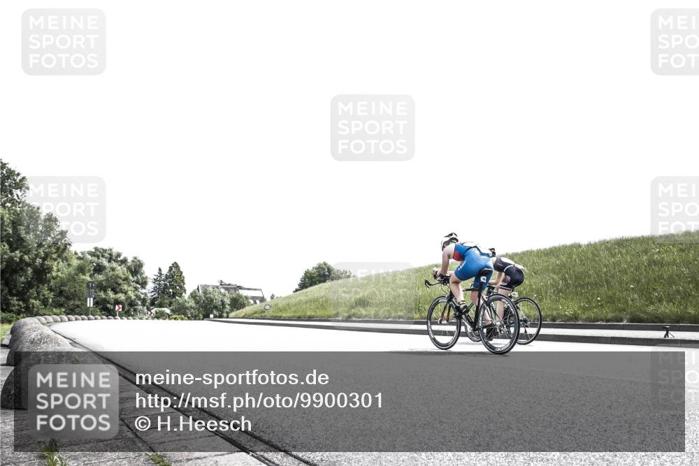 21.06.2026 - 29. Vierlanden-Triathlon H.Heesch http://msf.ph/oto/9900301 21.06.2026 12:57:39 Radfahren  meine-sportfotos.de