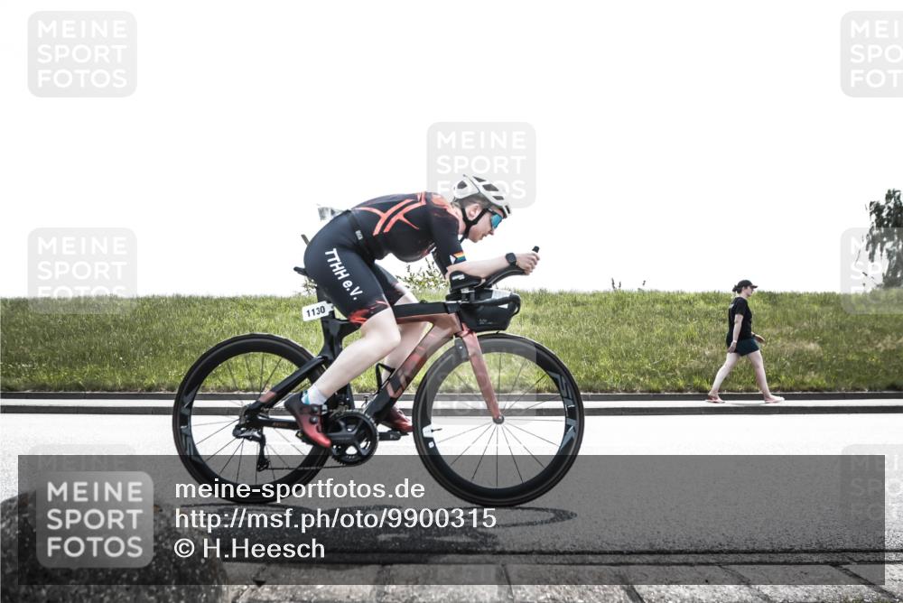 21.06.2026 - 29. Vierlanden-Triathlon H.Heesch http://msf.ph/oto/9900315 21.06.2026 13:15:11 Radfahren 1103, 1130 meine-sportfotos.de