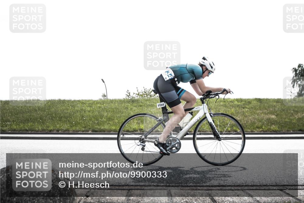 21.06.2026 - 29. Vierlanden-Triathlon H.Heesch http://msf.ph/oto/9900333 21.06.2026 13:16:20 Radfahren 1110, 1114, 1129, 1134 meine-sportfotos.de