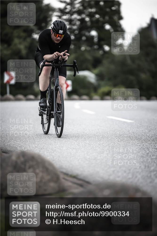 21.06.2026 - 29. Vierlanden-Triathlon H.Heesch http://msf.ph/oto/9900334 21.06.2026 10:09:05 Radfahren 313 meine-sportfotos.de