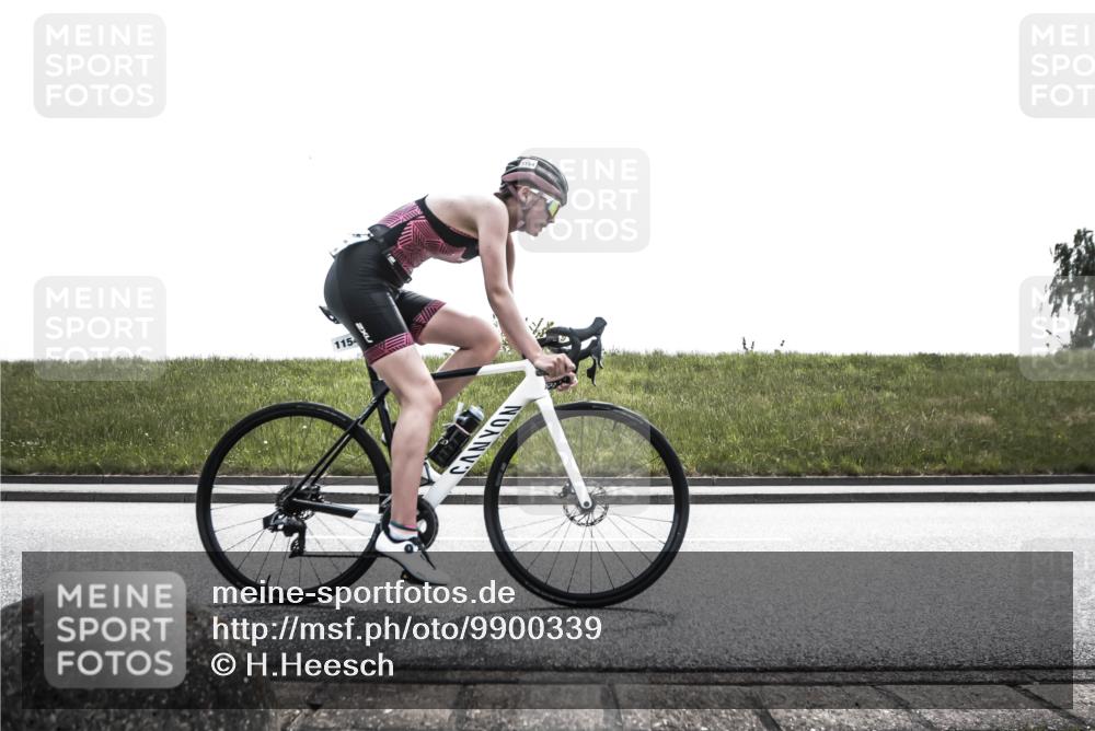 21.06.2026 - 29. Vierlanden-Triathlon H.Heesch http://msf.ph/oto/9900339 21.06.2026 13:16:46 Radfahren 1113, 1132, 1154 meine-sportfotos.de