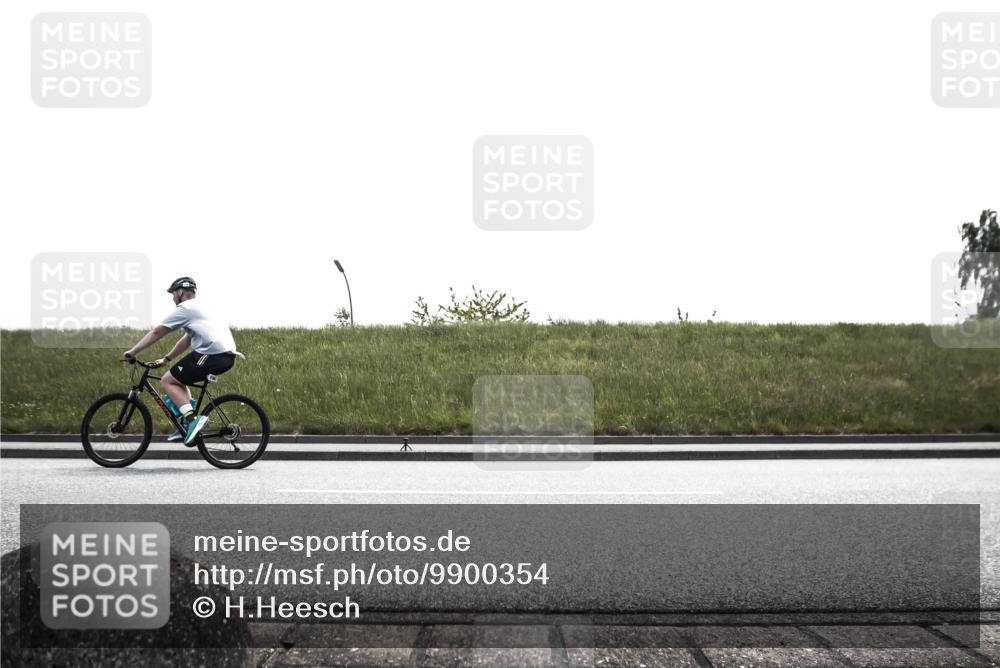 21.06.2026 - 29. Vierlanden-Triathlon H.Heesch http://msf.ph/oto/9900354 21.06.2026 13:17:45 Radfahren  meine-sportfotos.de