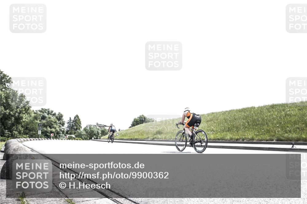 21.06.2026 - 29. Vierlanden-Triathlon H.Heesch http://msf.ph/oto/9900362 21.06.2026 13:00:23 Radfahren  meine-sportfotos.de