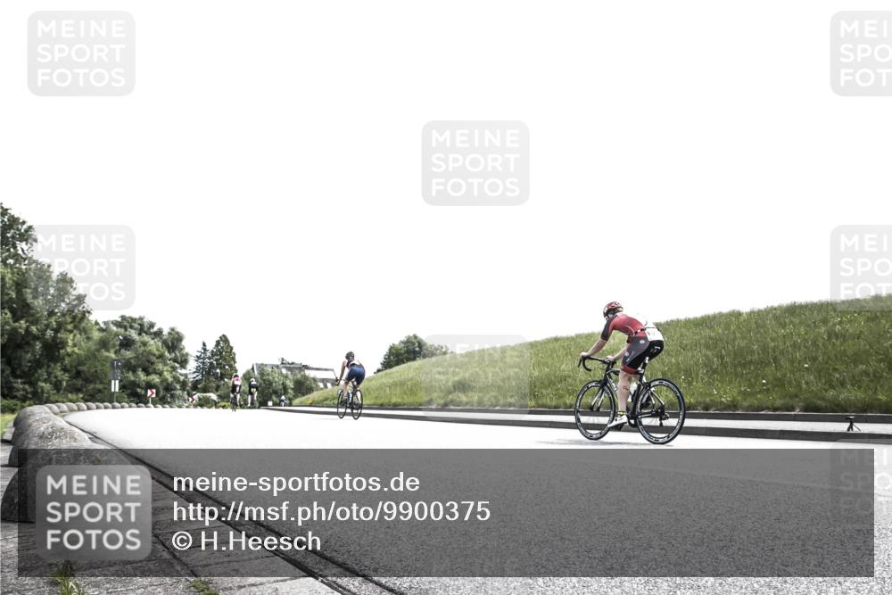 21.06.2026 - 29. Vierlanden-Triathlon H.Heesch http://msf.ph/oto/9900375 21.06.2026 13:01:15 Radfahren  meine-sportfotos.de