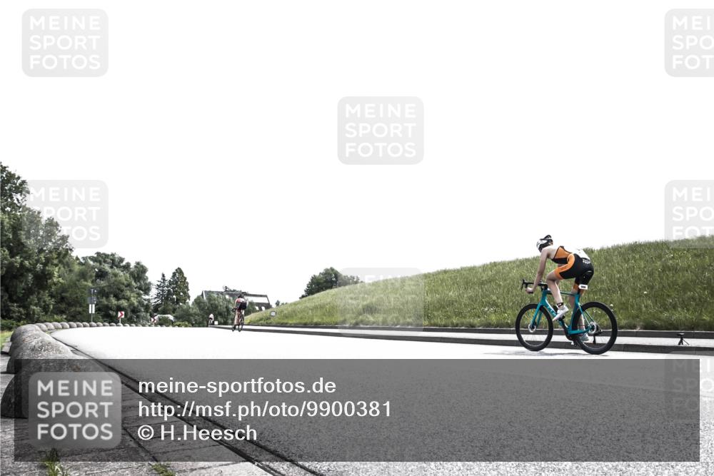 21.06.2026 - 29. Vierlanden-Triathlon H.Heesch http://msf.ph/oto/9900381 21.06.2026 13:01:41 Radfahren 1007, 1020 meine-sportfotos.de