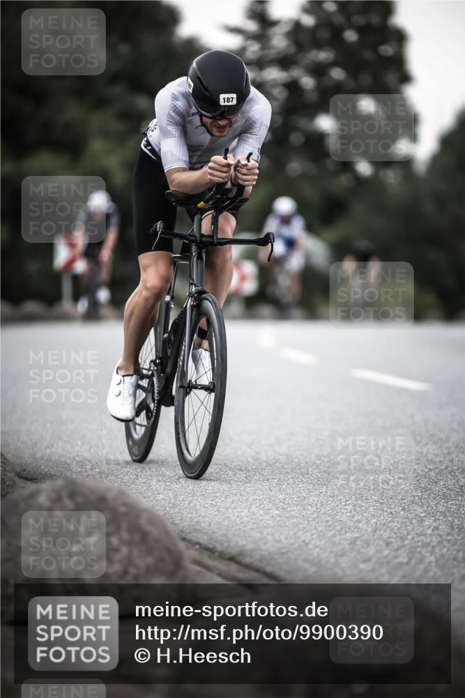 21.06.2026 - 29. Vierlanden-Triathlon H.Heesch http://msf.ph/oto/9900390 21.06.2026 10:09:18 Radfahren 25, 153, 187, 191, 303 meine-sportfotos.de