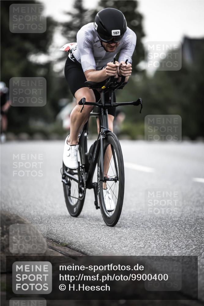 21.06.2026 - 29. Vierlanden-Triathlon H.Heesch http://msf.ph/oto/9900400 21.06.2026 10:09:18 Radfahren 25, 153, 187, 191, 303 meine-sportfotos.de