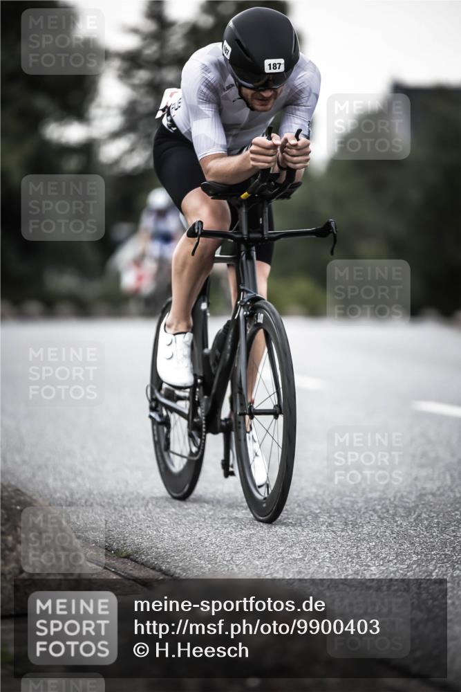 21.06.2026 - 29. Vierlanden-Triathlon H.Heesch http://msf.ph/oto/9900403 21.06.2026 10:09:18 Radfahren 25, 153, 187, 191, 303 meine-sportfotos.de