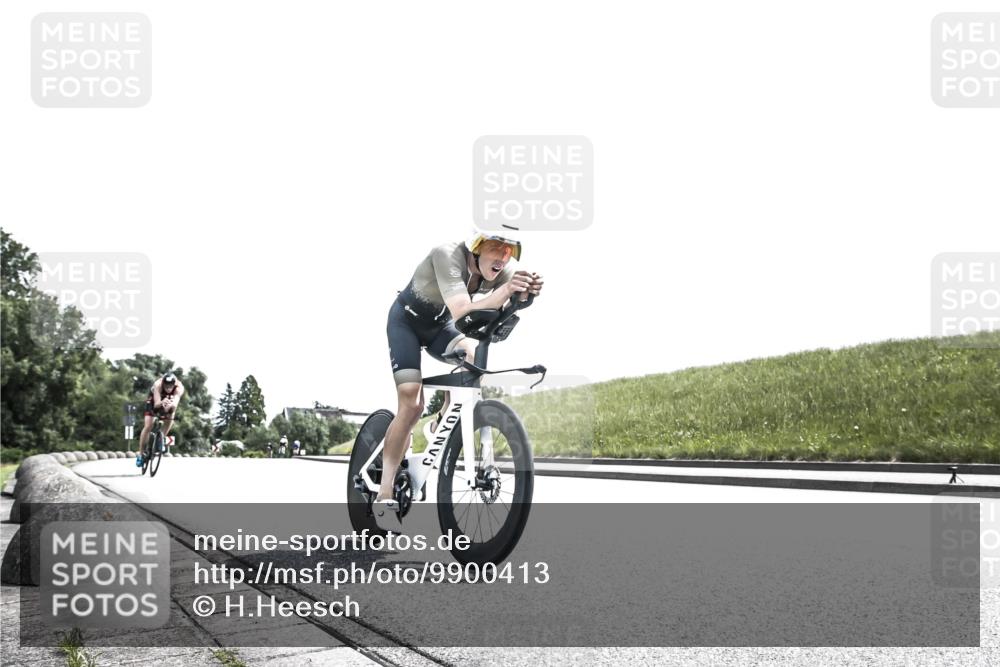 21.06.2026 - 29. Vierlanden-Triathlon H.Heesch http://msf.ph/oto/9900413 21.06.2026 13:02:12 Radfahren 1065, 1087 meine-sportfotos.de