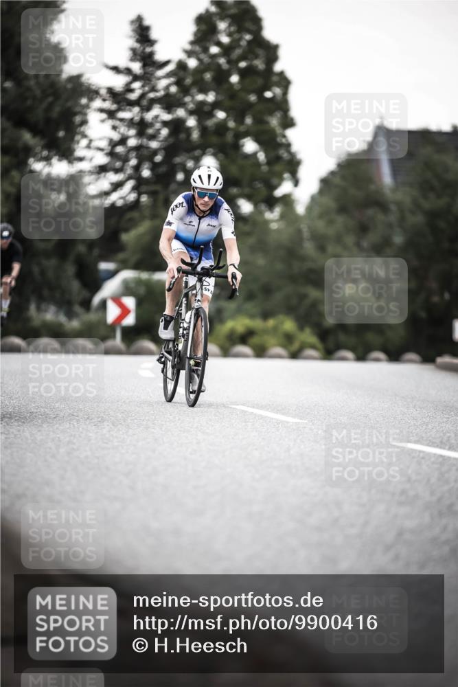21.06.2026 - 29. Vierlanden-Triathlon H.Heesch http://msf.ph/oto/9900416 21.06.2026 10:09:21 Radfahren 25, 153, 187, 191, 303 meine-sportfotos.de