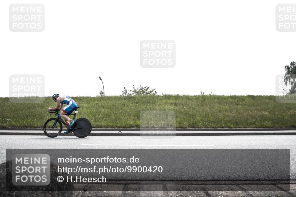21.06.2026 - 29. Vierlanden-Triathlon H.Heesch http://msf.ph/oto/9900420 21.06.2026 13:24:24 Radfahren 1045 meine-sportfotos.de