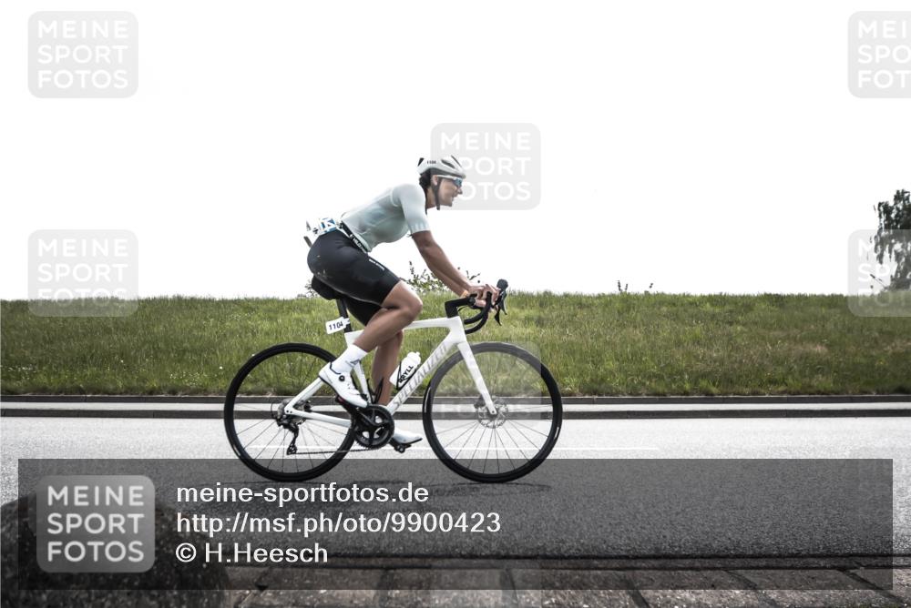21.06.2026 - 29. Vierlanden-Triathlon H.Heesch http://msf.ph/oto/9900423 21.06.2026 13:24:32 Radfahren 1104 meine-sportfotos.de