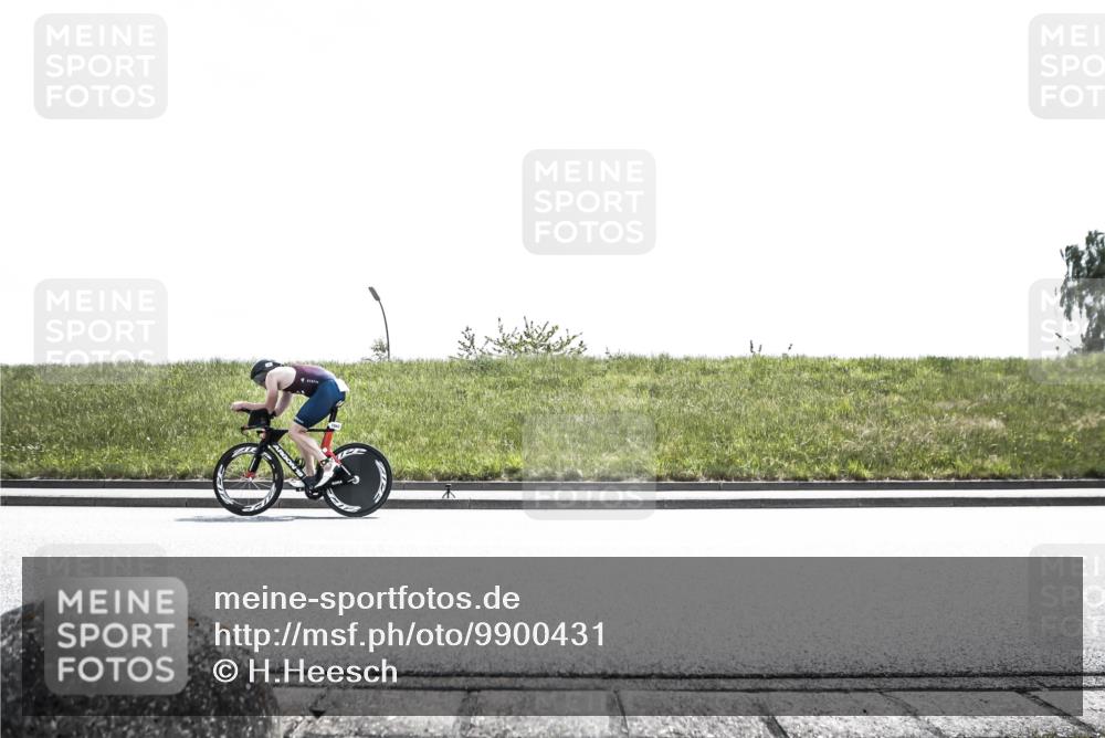 21.06.2026 - 29. Vierlanden-Triathlon H.Heesch http://msf.ph/oto/9900431 21.06.2026 13:26:44 Radfahren 1042, 1052 meine-sportfotos.de