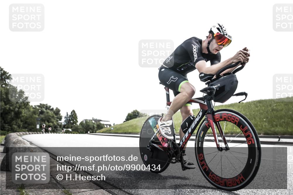 21.06.2026 - 29. Vierlanden-Triathlon H.Heesch http://msf.ph/oto/9900434 21.06.2026 13:03:46 Radfahren 1021, 1033, 1053 meine-sportfotos.de