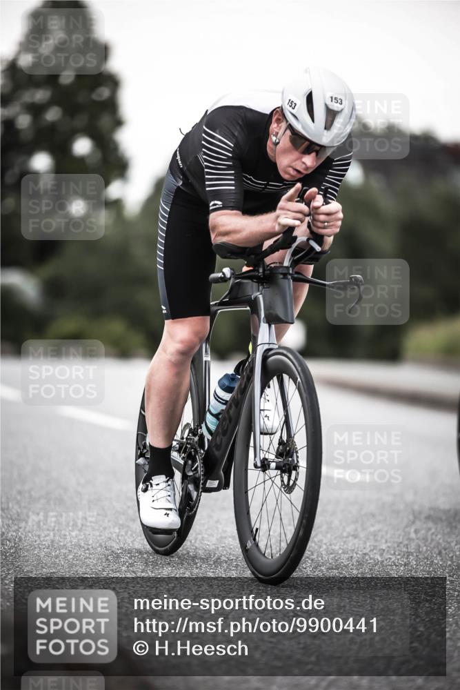 21.06.2026 - 29. Vierlanden-Triathlon H.Heesch http://msf.ph/oto/9900441 21.06.2026 10:09:22 Radfahren 25, 153, 191, 303 meine-sportfotos.de