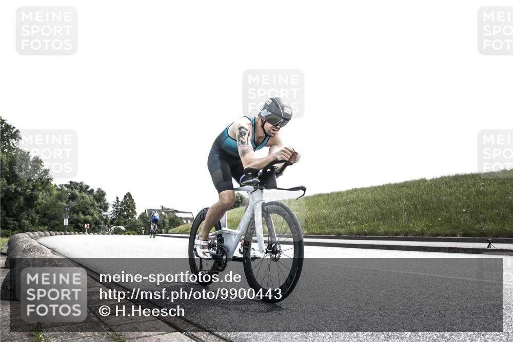 21.06.2026 - 29. Vierlanden-Triathlon H.Heesch http://msf.ph/oto/9900443 21.06.2026 13:03:49 Radfahren 1021, 1053 meine-sportfotos.de