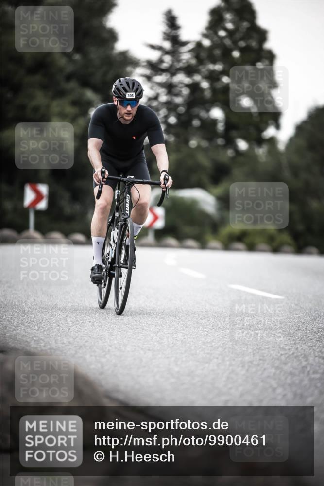 21.06.2026 - 29. Vierlanden-Triathlon H.Heesch http://msf.ph/oto/9900461 21.06.2026 10:09:24 Radfahren 25, 153, 191, 303 meine-sportfotos.de