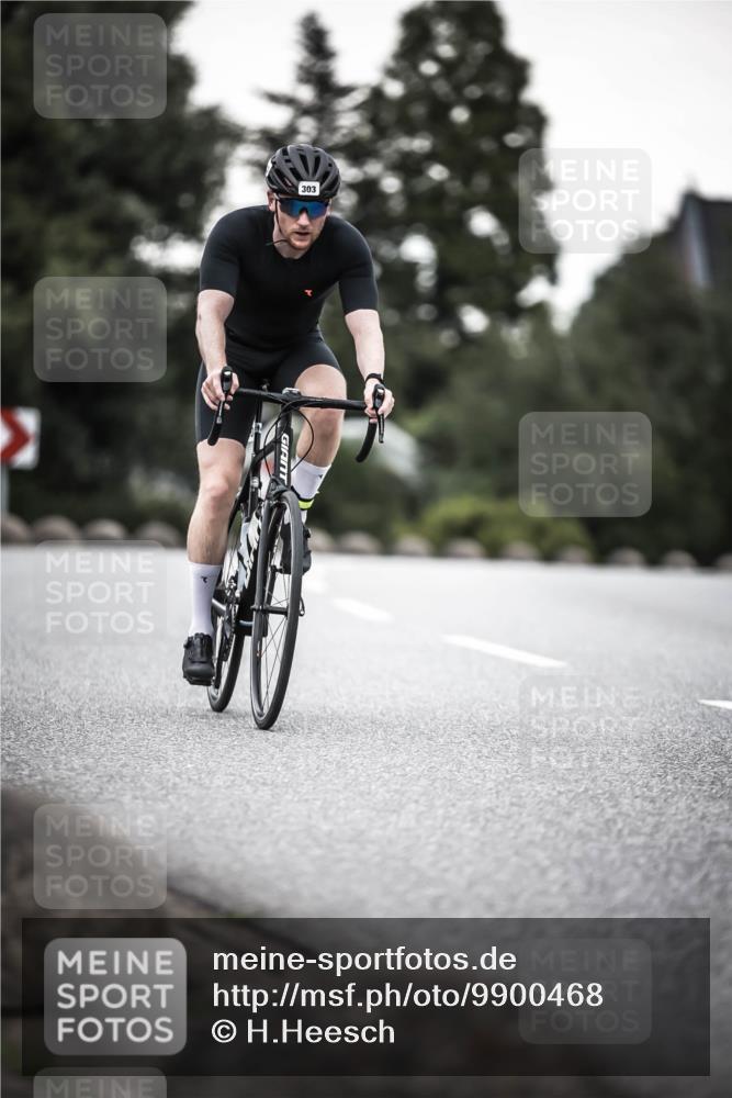 21.06.2026 - 29. Vierlanden-Triathlon H.Heesch http://msf.ph/oto/9900468 21.06.2026 10:09:24 Radfahren 25, 153, 191, 303 meine-sportfotos.de