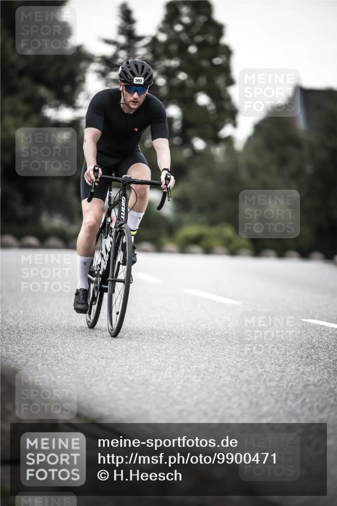 21.06.2026 - 29. Vierlanden-Triathlon H.Heesch http://msf.ph/oto/9900471 21.06.2026 10:09:24 Radfahren 25, 153, 191, 303 meine-sportfotos.de