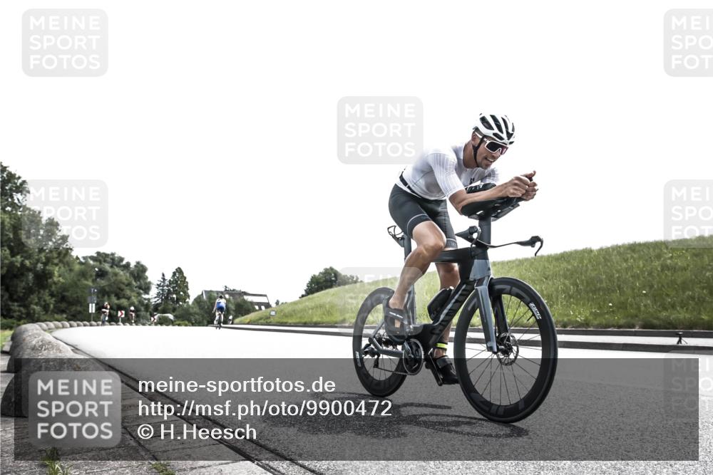 21.06.2026 - 29. Vierlanden-Triathlon H.Heesch http://msf.ph/oto/9900472 21.06.2026 13:04:49 Radfahren 1023, 1068, 1081 meine-sportfotos.de