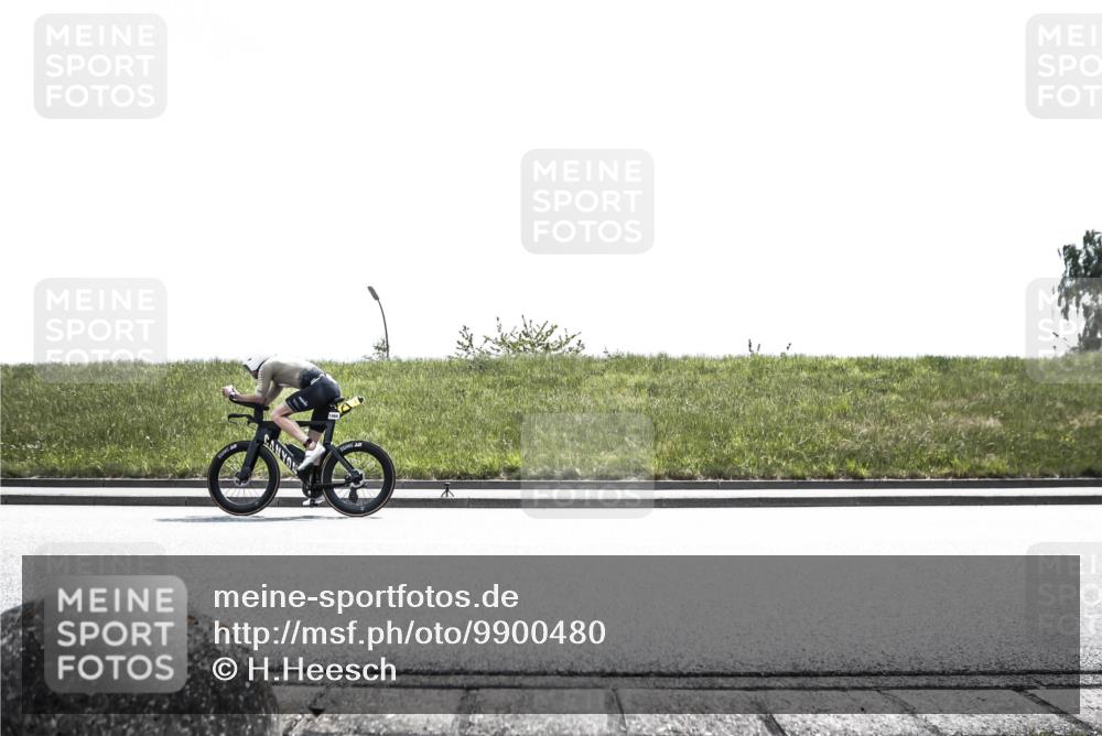 21.06.2026 - 29. Vierlanden-Triathlon H.Heesch http://msf.ph/oto/9900480 21.06.2026 13:28:46 Radfahren 1066 meine-sportfotos.de
