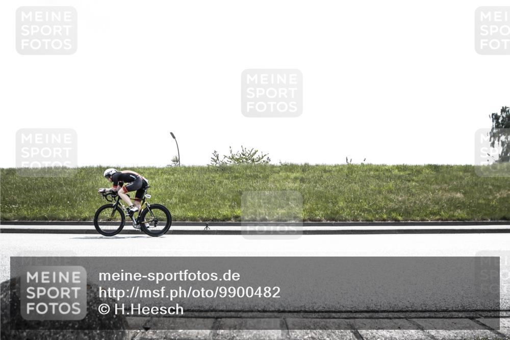 21.06.2026 - 29. Vierlanden-Triathlon H.Heesch http://msf.ph/oto/9900482 21.06.2026 13:29:09 Radfahren 1088, 1191 meine-sportfotos.de