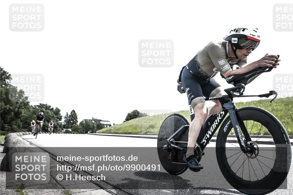 21.06.2026 - 29. Vierlanden-Triathlon H.Heesch http://msf.ph/oto/9900491 21.06.2026 13:05:55 Radfahren 1025, 1058, 1064, 1076, 1079, 1086 meine-sportfotos.de